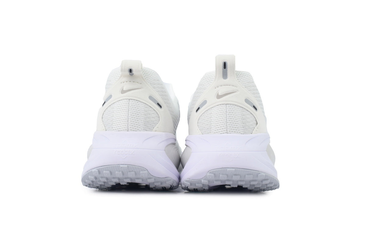 Nike Wmns Vomero 18 'White Photon Dust'