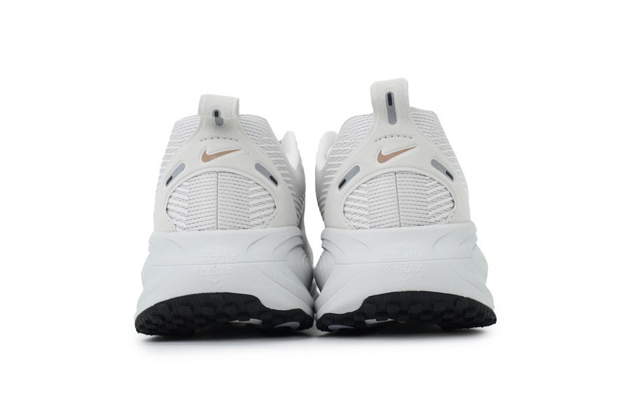 Nike Vomero 18 Grey