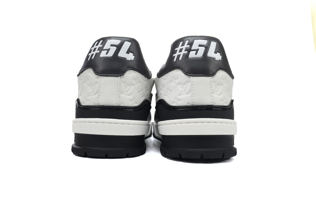 Louis Vuitton Trainer Black White