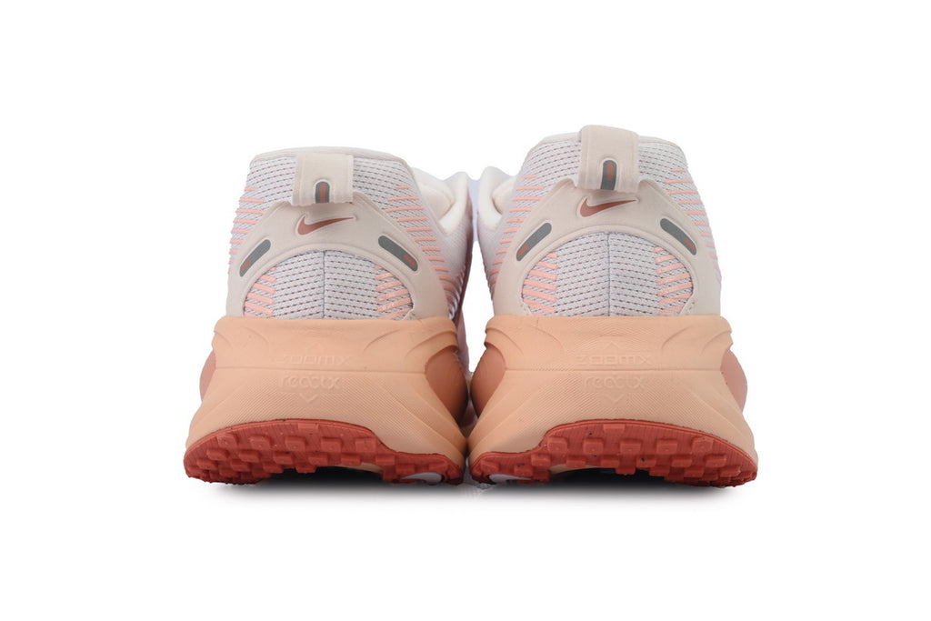 Nike Vomero 18 'Light Orange'