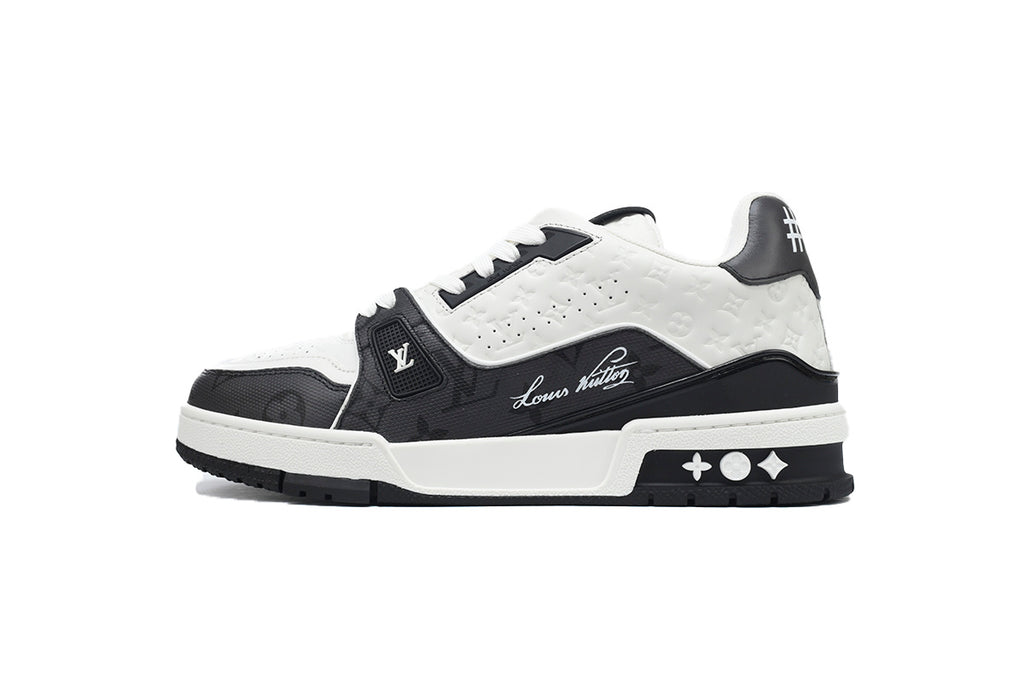Louis Vuitton Trainer Black White