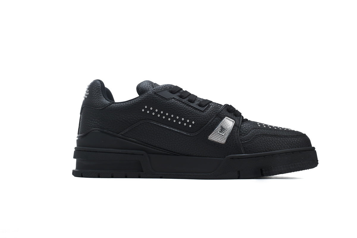 Louis Vuitton Trainer Black studs