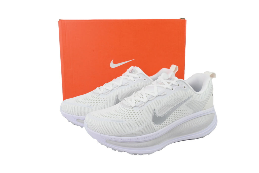 Nike Wmns Vomero 18 'White Photon Dust'