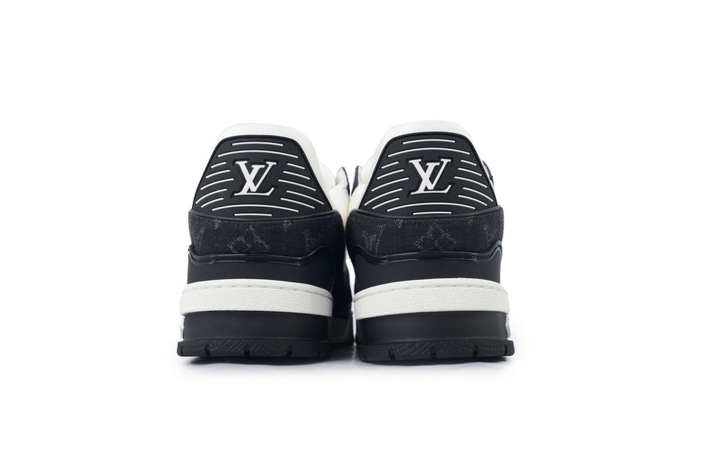 Louis Vuitton Trainer Black denim