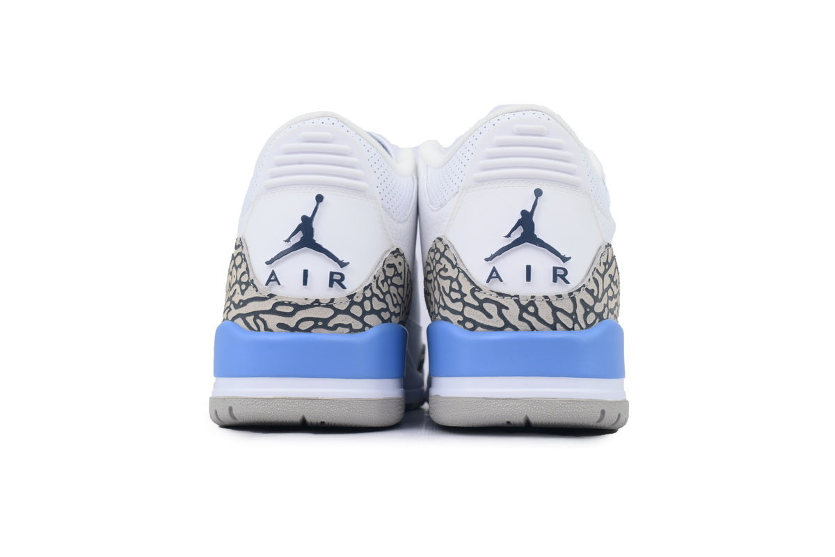 Air Jordan 3 Retro UNC