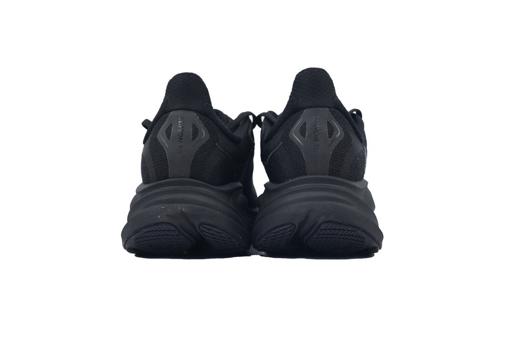 HOKA Clifton 10 'Triple Black'