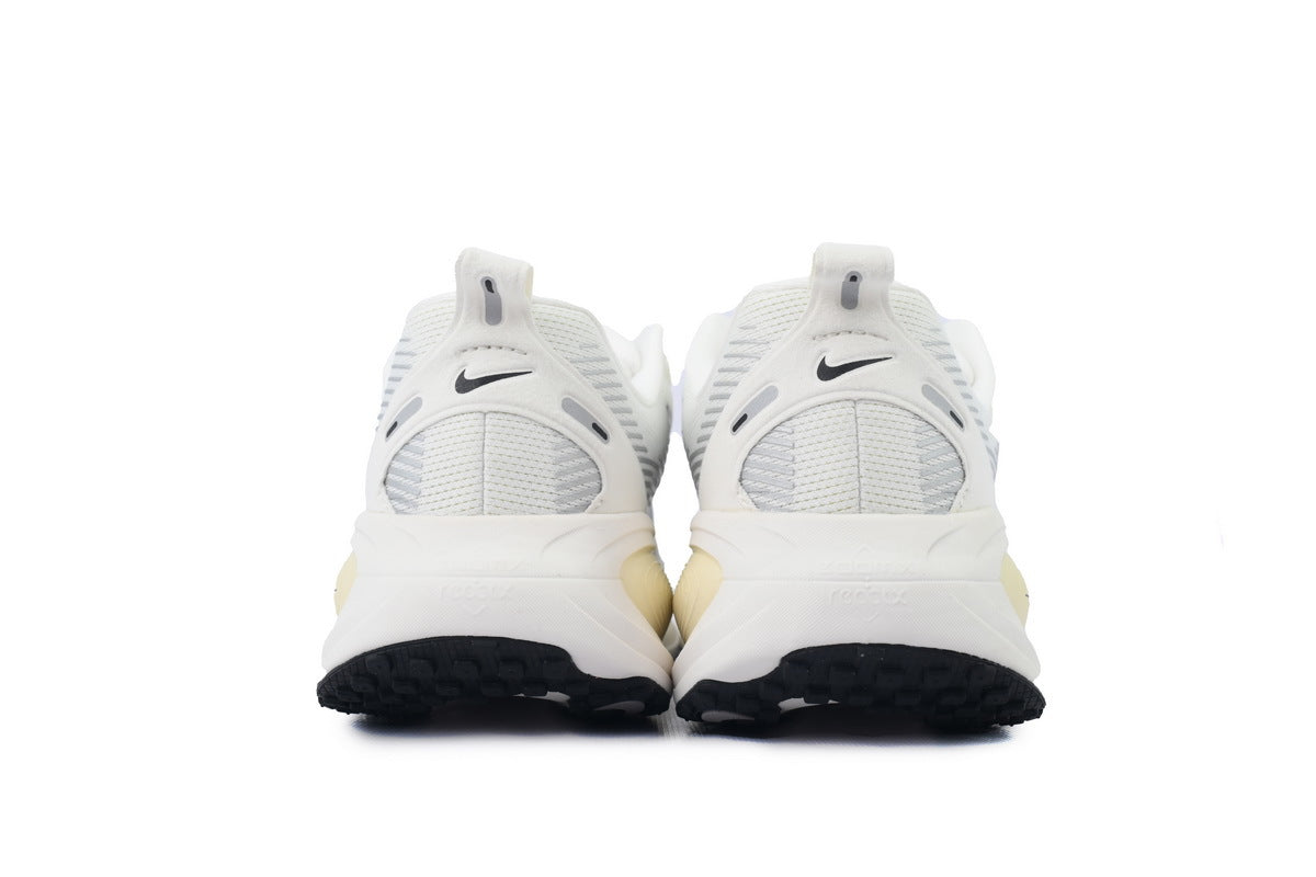 Nike Vomero 18 'Coconut Milk'
