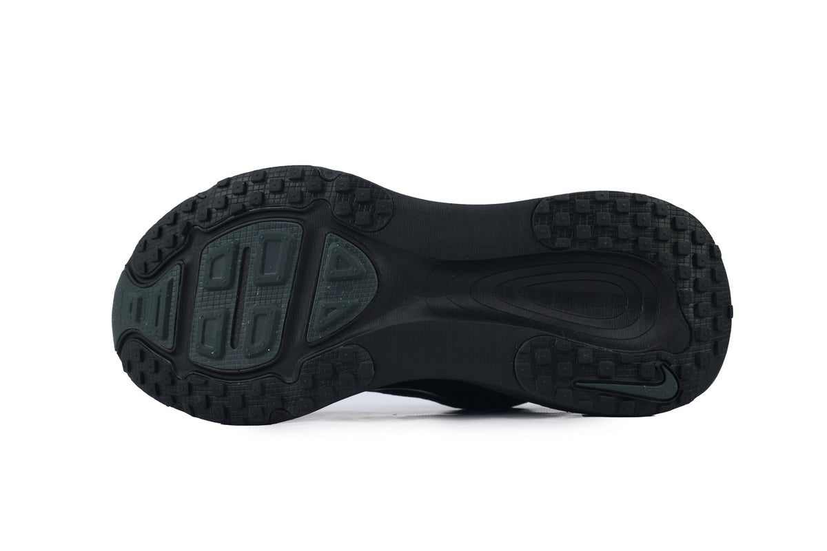Nike Vomero 18 'Triple Black'