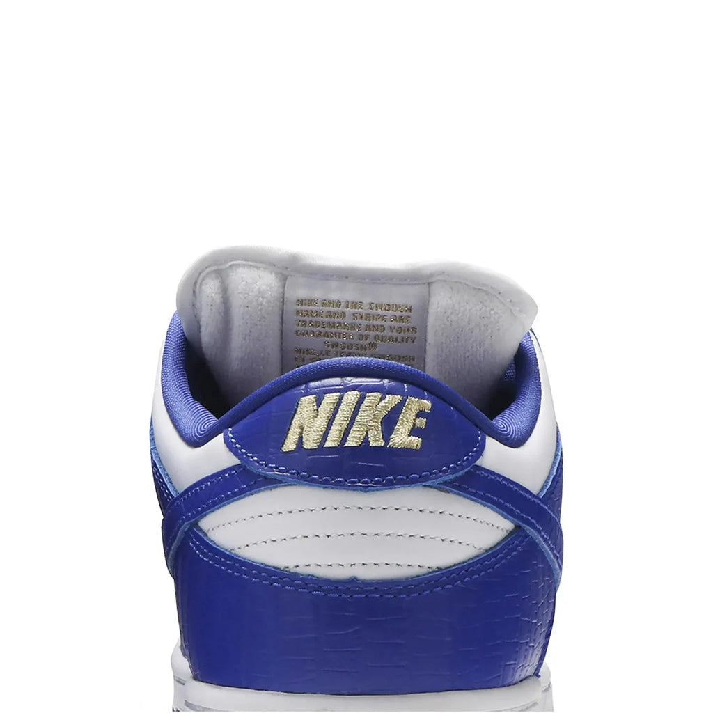 nike_sb_dunk_low_supreme_stars_hyper_royal_2021_6