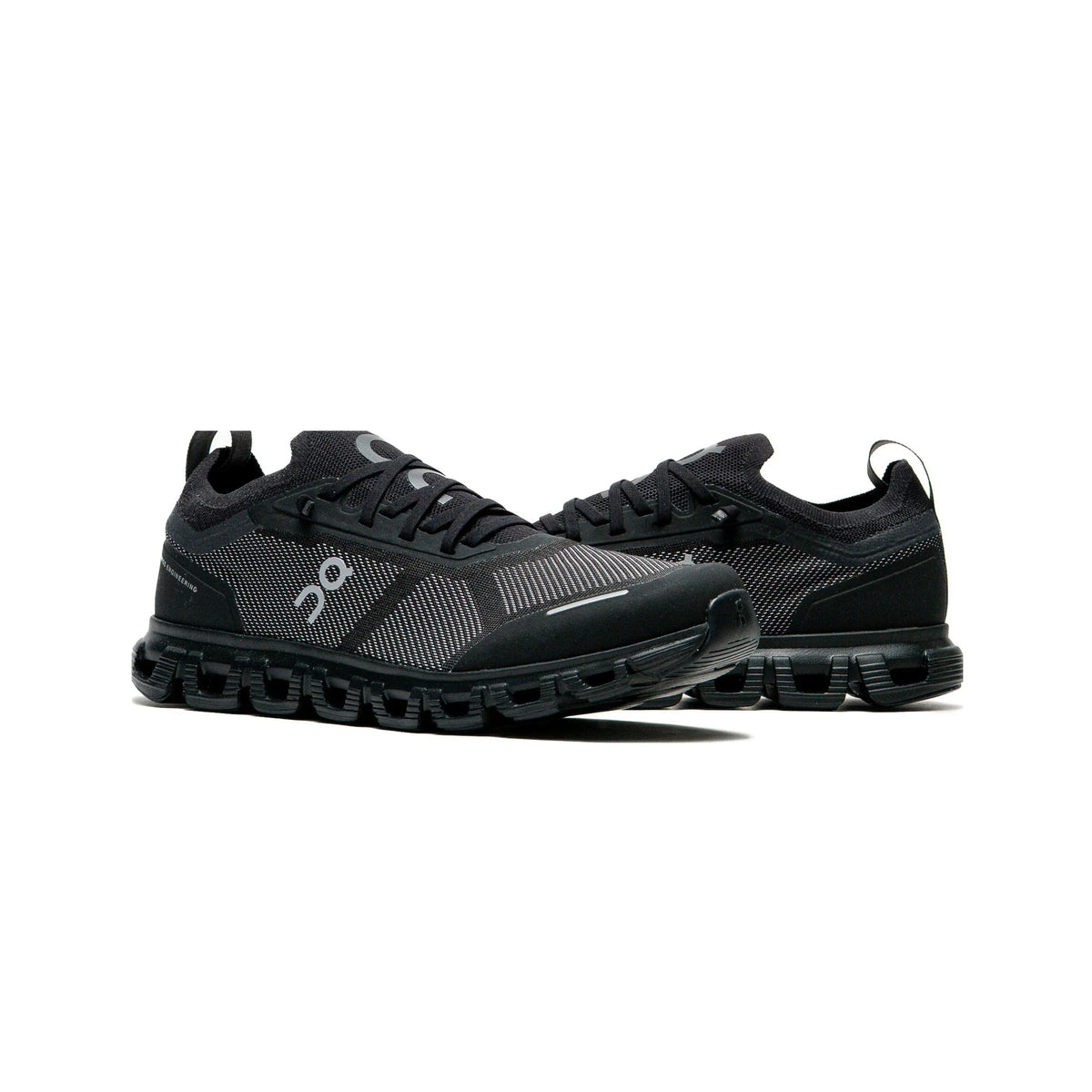 on_running_cloud_6_versa_black_eclipse_2025_3