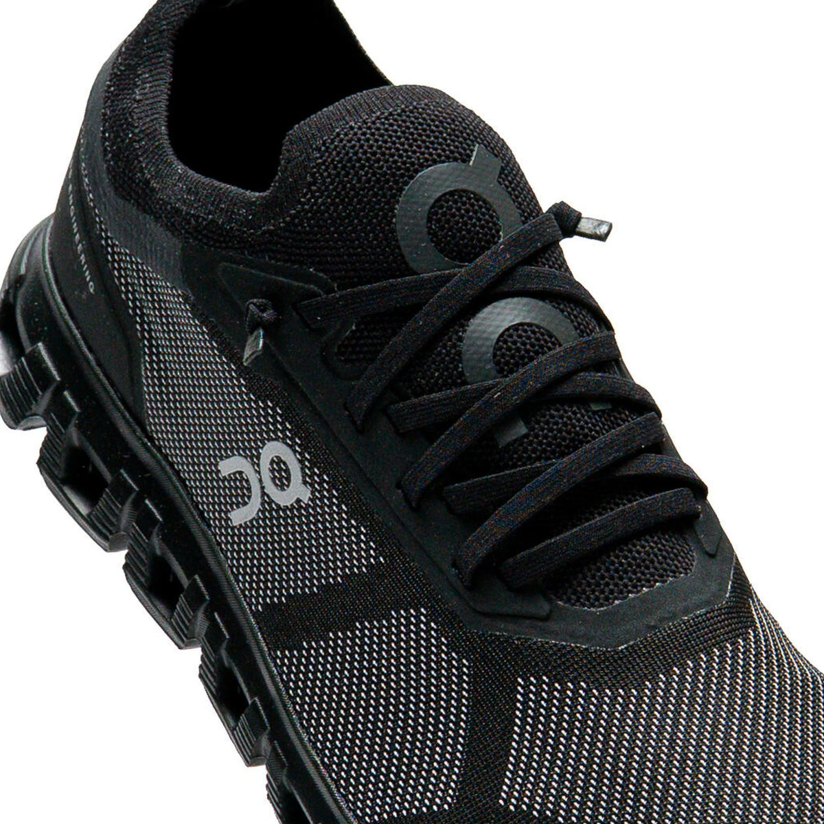 on_running_cloud_6_versa_black_eclipse_2025_5