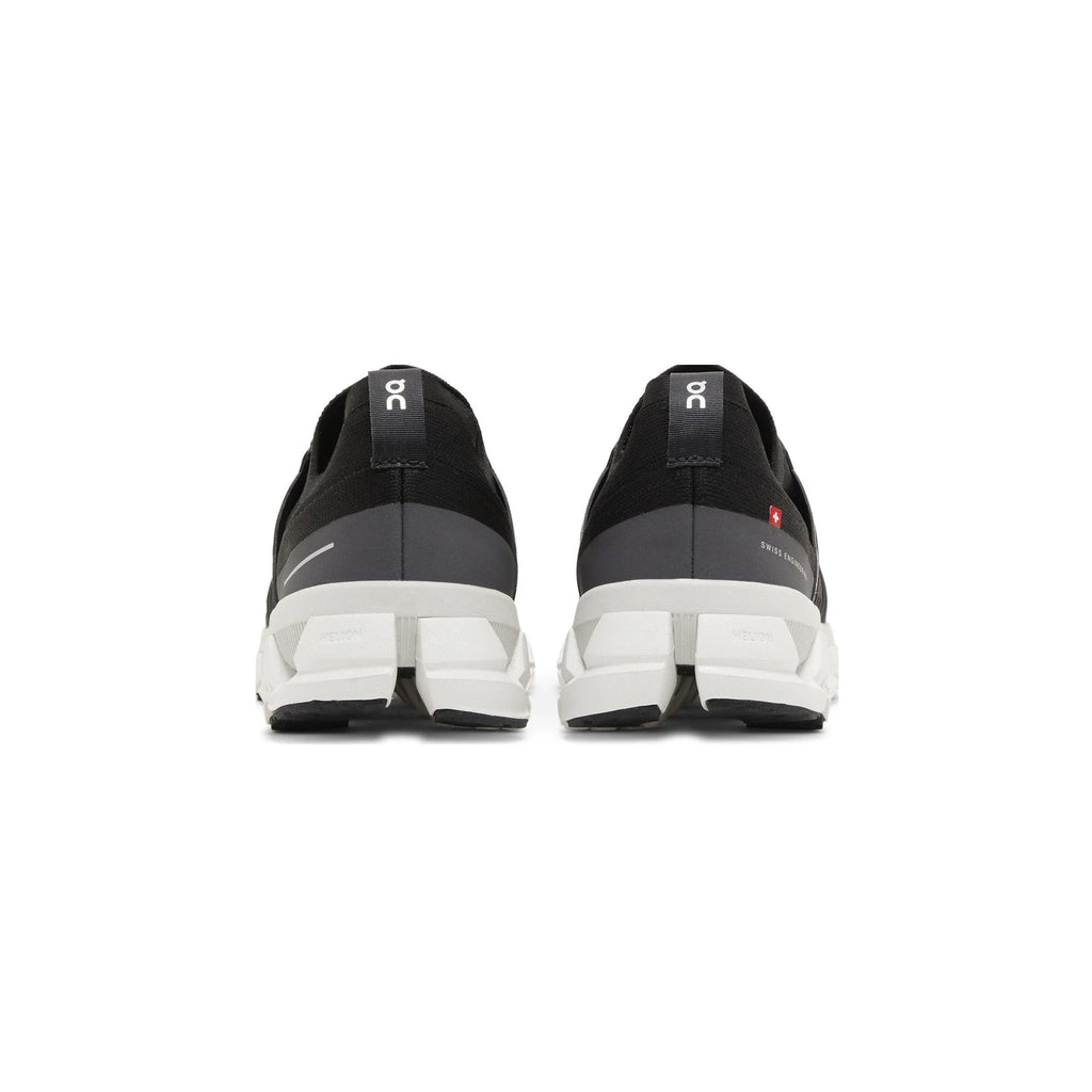 on_running_cloudswift_3_all_black_2023_4