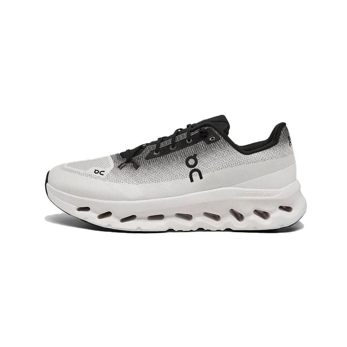 on_running_cloudtilt_white_black_2025_2