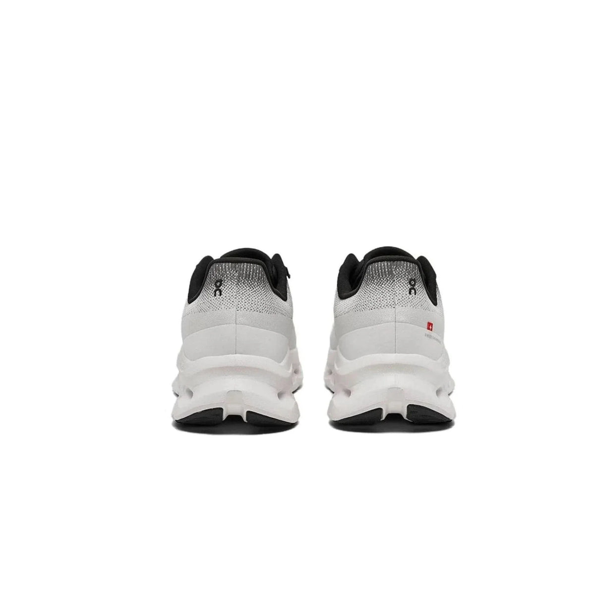 on_running_cloudtilt_white_black_2025_3
