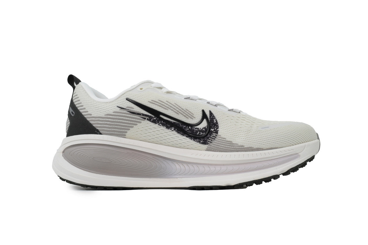 Nike Vomero 18 'Run Pack'