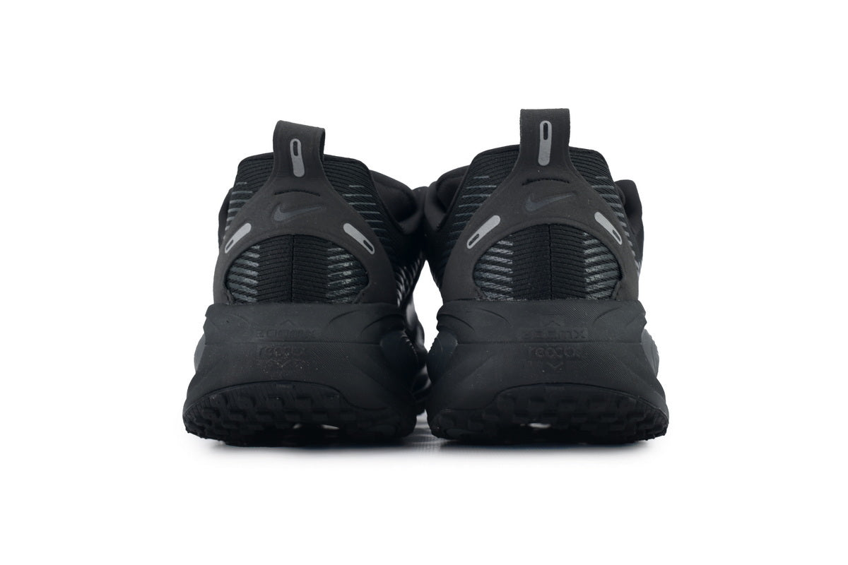 Nike Vomero 18 'Triple Black'