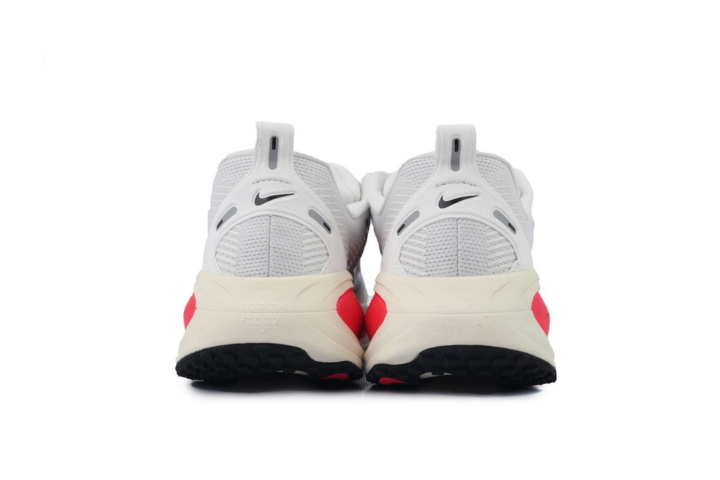 Nike Vomero 18 'Platinum Tint Siren Red'