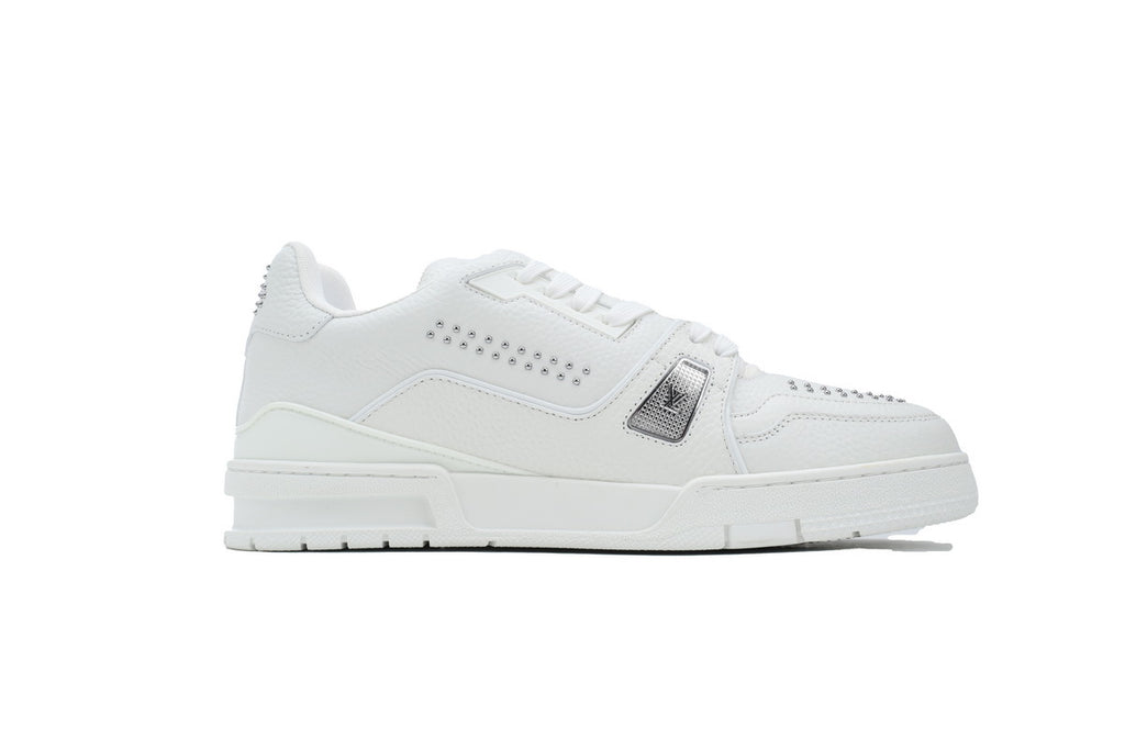 Louis Vuitton Trainer White rivets