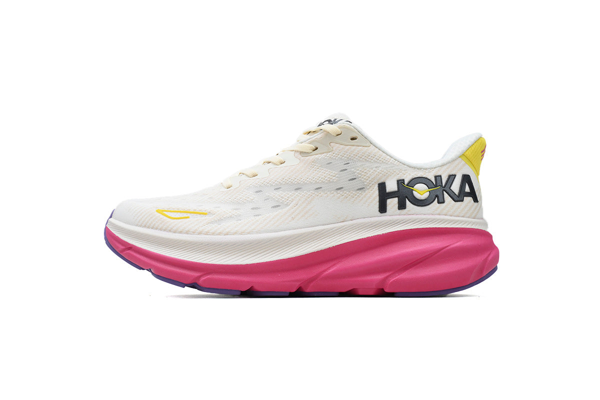 HOKA Clifton 9 'Eggnog Blanc De Blanc'